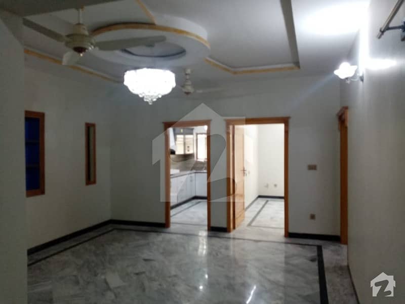 جی ۔ 15 اسلام آباد میں 9 کمروں کا 7 مرلہ مکان 2.3 کروڑ میں برائے فروخت۔