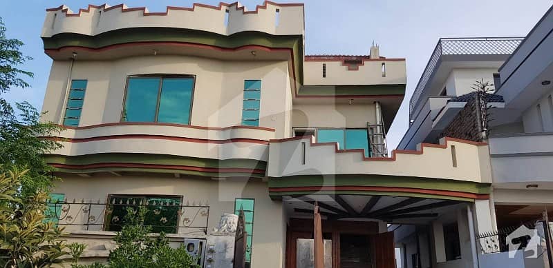 فضائیا هاوسنگ سکیم ترنول اسلام آباد میں 9 کمروں کا 10 مرلہ مکان 1.7 کروڑ میں برائے فروخت۔