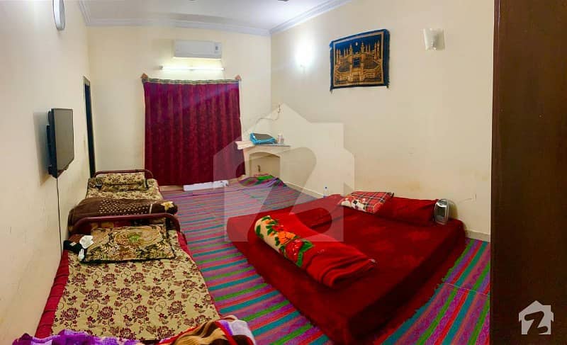 پولیس فاؤنڈیشن ہاؤسنگ سوسائٹی اسلام آباد میں 5 کمروں کا 10 مرلہ مکان 1.75 کروڑ میں برائے فروخت۔