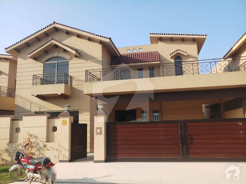 17 Marla Brand New Brigadier House For Sale