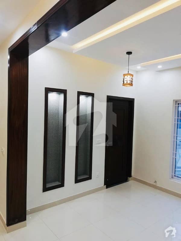 2 Bed Lower Portion Is Up For Rent In Askari 11