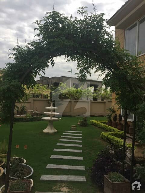 House For Sale In Bahria Town Phase 7 Garden Villah