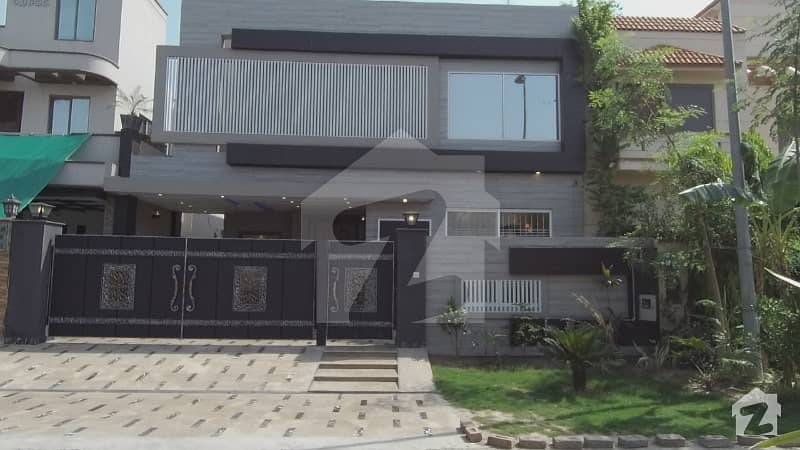 10 Marla Brand New House For Sale In Paragon City Lahore