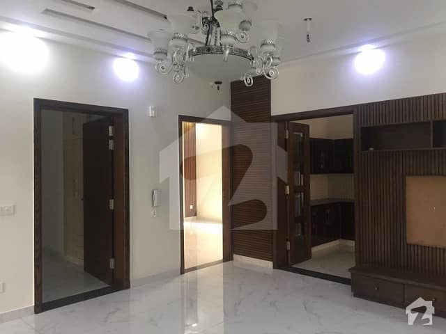 One  Kanal Outstanding Ground Floor Is Available For Rent In Wapda Town