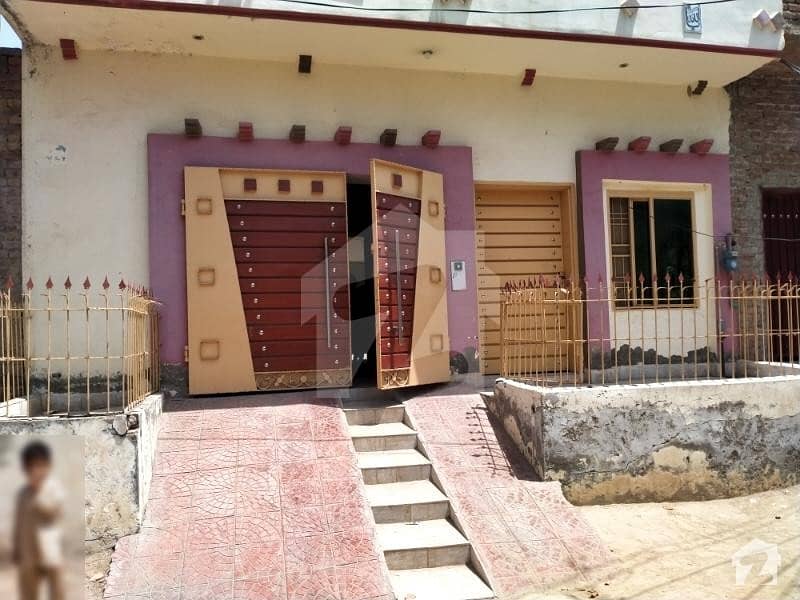 Nice Location House For Sale In Chak 85/6-R