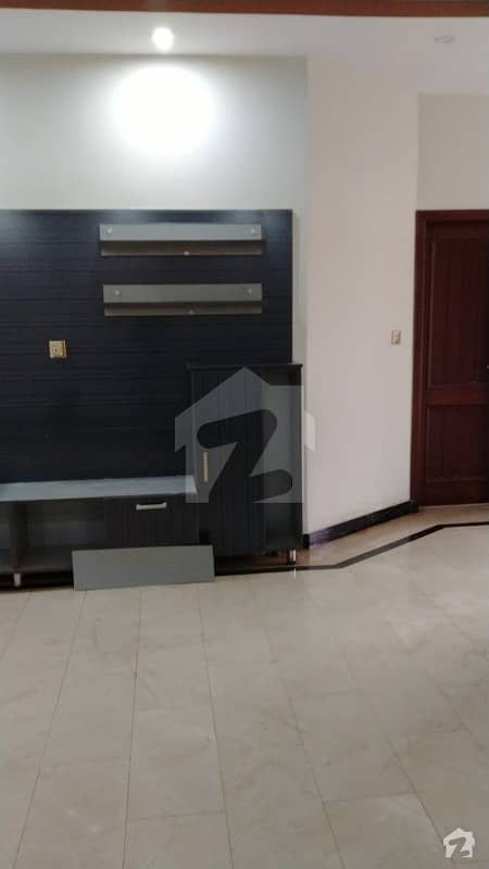 8 Marlas Double Storey House For Sale