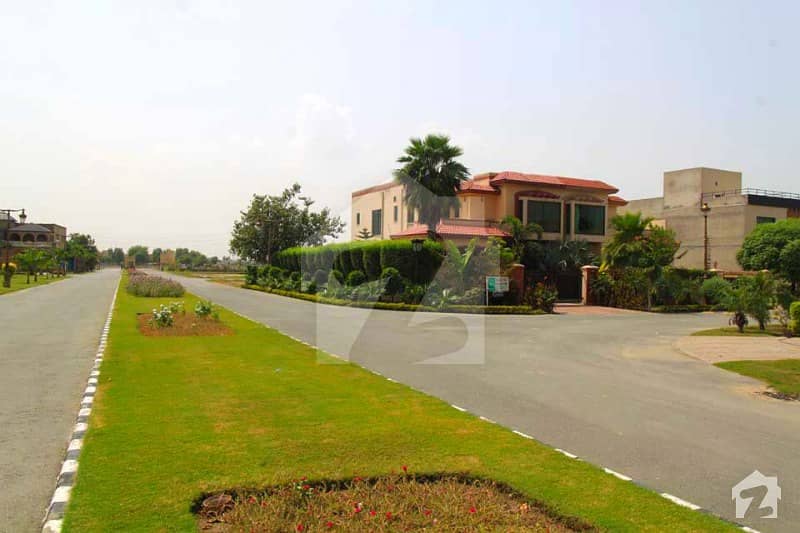 1 Kanal Plot Excellent Location Sector M1