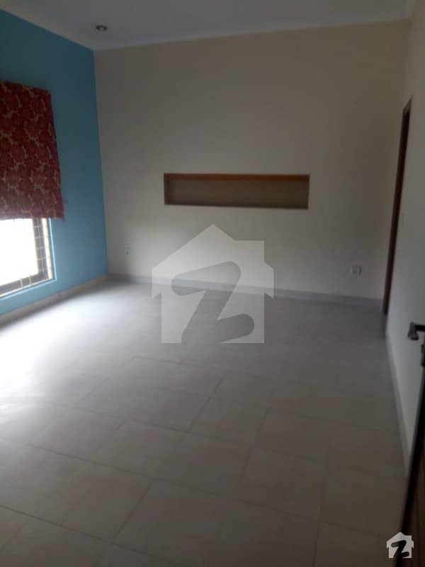 10 Marla Upper Portion Available For Rent In Tariq Gardens Lahore