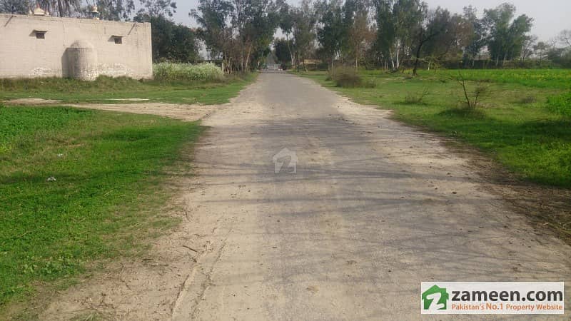 5 Kanal Agricultural Land Available For Sale On Main Burki Road - 300&#039; Feet Road