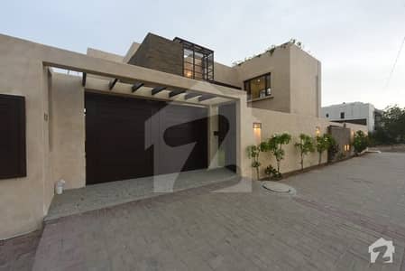 600 Yard Architectural Designed Bungalow For Rent