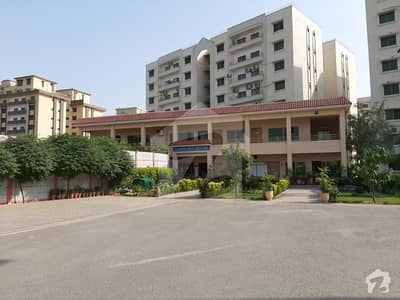 12 Marla 4 Bed New Flat Available For Rent In Askari Xi Lahore 12 Marla 4 Bed New Flat Available For Rent In Askari Xi Lahore