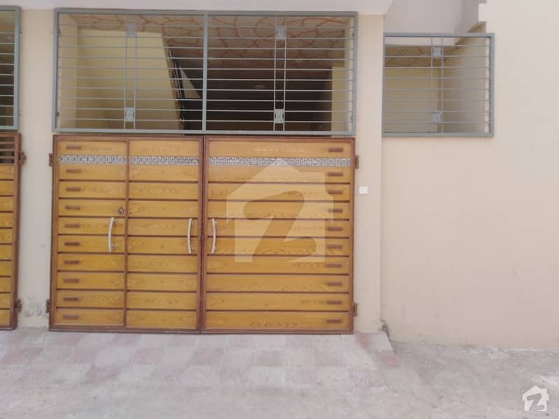 حمزہ ٹاؤن بہاولپور میں 4 کمروں کا 4 مرلہ مکان 42 لاکھ میں برائے فروخت۔