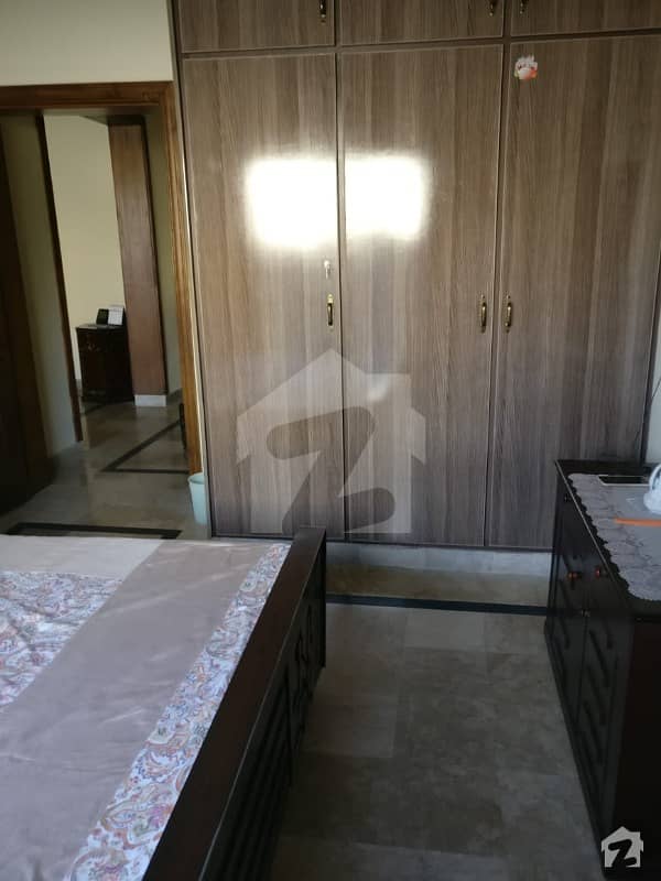 لیک سٹی ۔ سیکٹر ایم ۔ 1 لیک سٹی رائیونڈ روڈ لاہور میں 5 کمروں کا 12 مرلہ مکان 2.3 کروڑ میں برائے فروخت۔