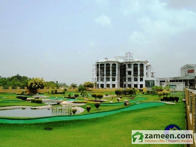 1 kanal plot for sale in Dha phase 7, Lahore. 