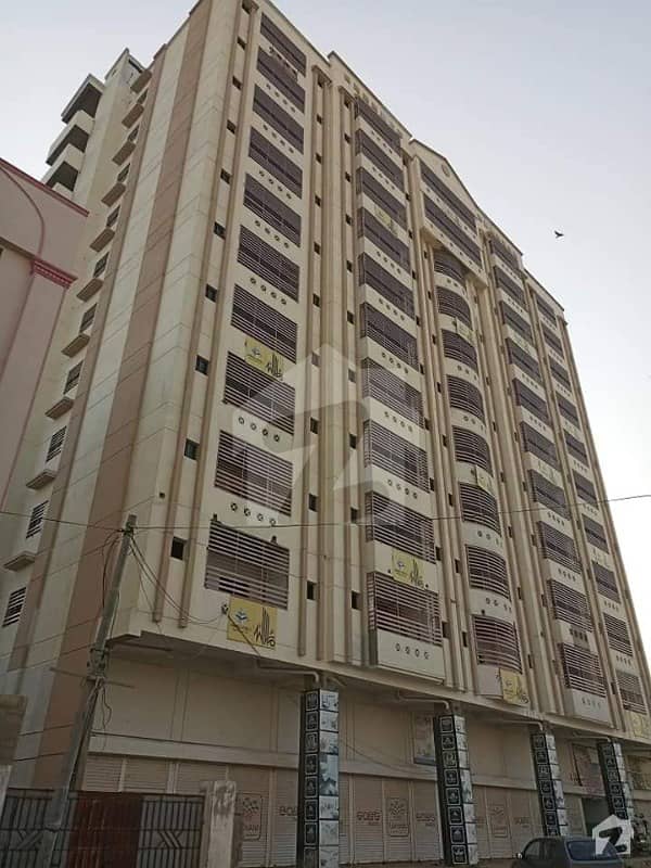 یونیورسٹی روڈ کراچی میں 1 کمرے کا 3 مرلہ فلیٹ 30 لاکھ میں برائے فروخت۔