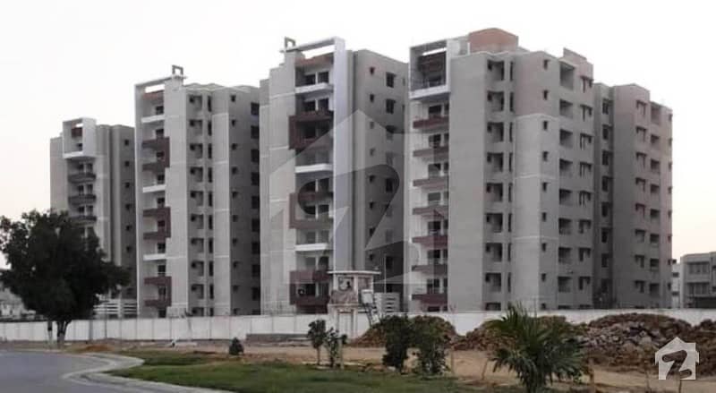 نیوی ہاؤسنگ سکیم کارساز کراچی میں 5 کمروں کا 16 مرلہ فلیٹ 7 کروڑ میں برائے فروخت۔