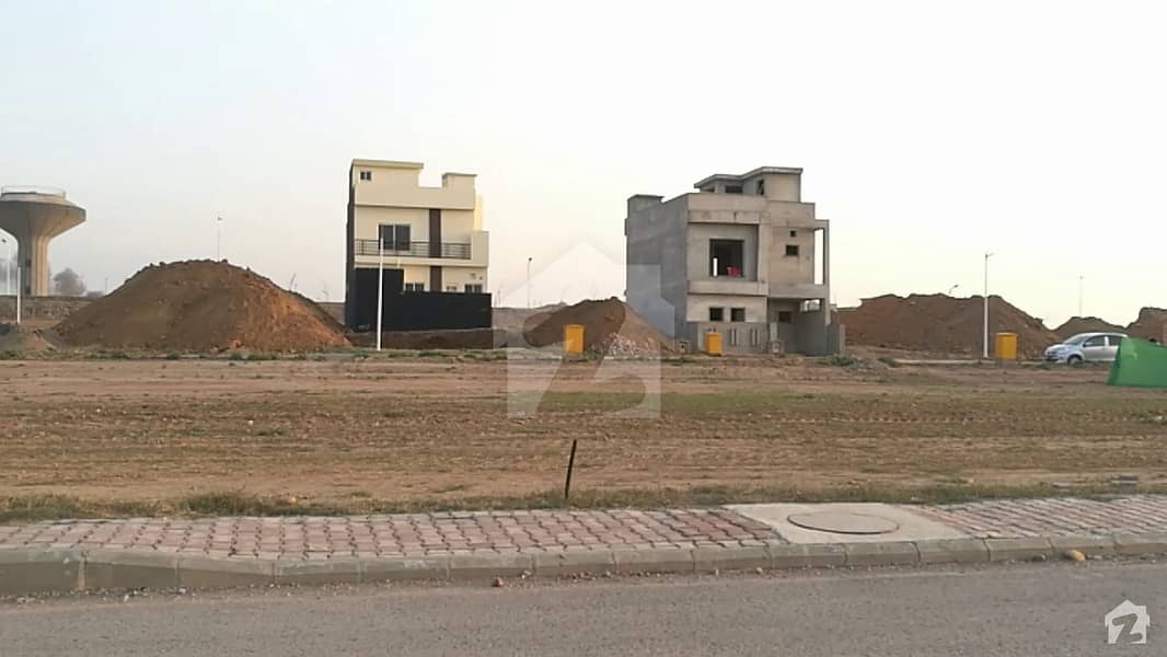 Phase 8 Block M 5 Marla Plot No 365 For Sale