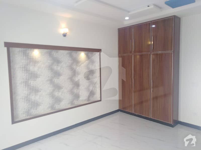10 Marla Upper Portion For Rent In Canal Gardens Lahore