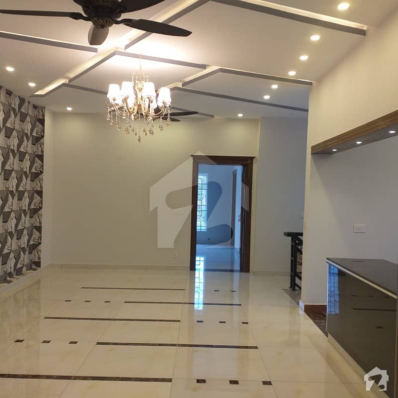 10 Marla Luxury House For Sale In Bahria Town Phase 3 Rawalpindi