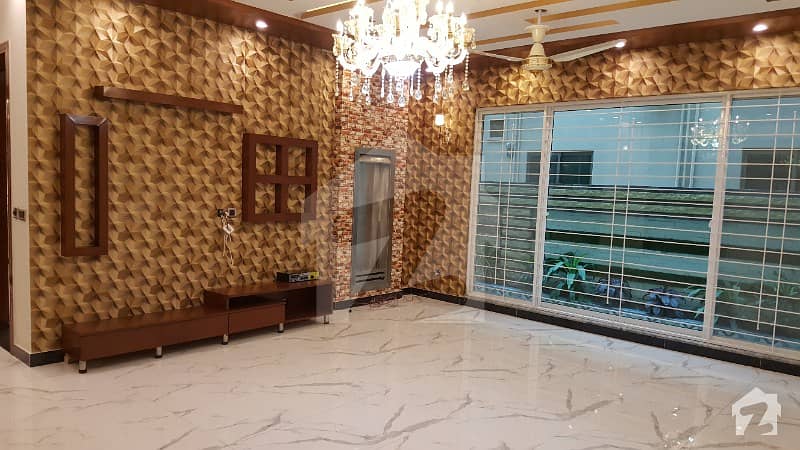 پنجاب گورنمنٹ ایمپلائیز سوسائٹی لاہور میں 5 کمروں کا 1 کنال مکان 3.8 کروڑ میں برائے فروخت۔