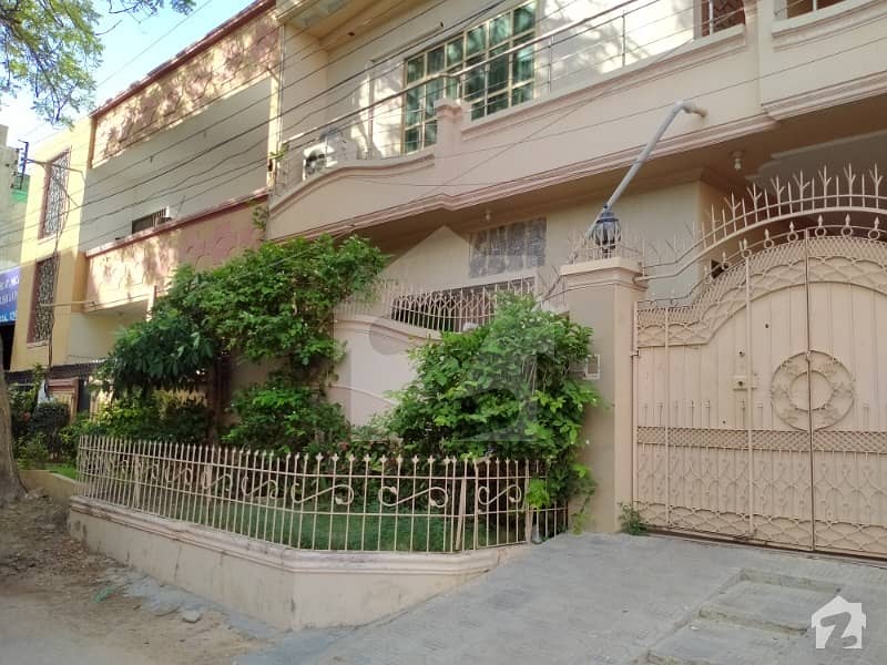 گلستانِِ جوہر ۔ بلاک 15 گلستانِ جوہر کراچی میں 8 کمروں کا 10 مرلہ مکان 4 کروڑ میں برائے فروخت۔