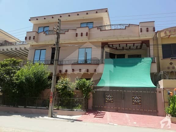 10 Marla Upper Portion For Rent In Pakistan Town