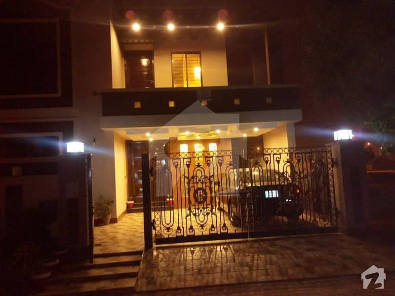 10 Marla Self Constructed Beautiful House For Sale Bahria Town Lahore