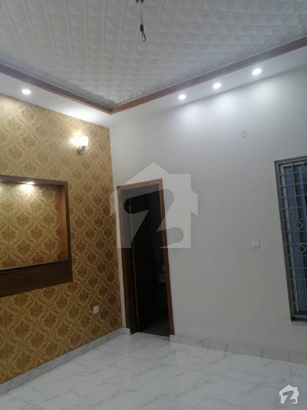 طارق گارڈنز ۔ بلاک بی طارق گارڈنز لاہور میں 4 کمروں کا 5 مرلہ مکان 1.38 کروڑ میں برائے فروخت۔