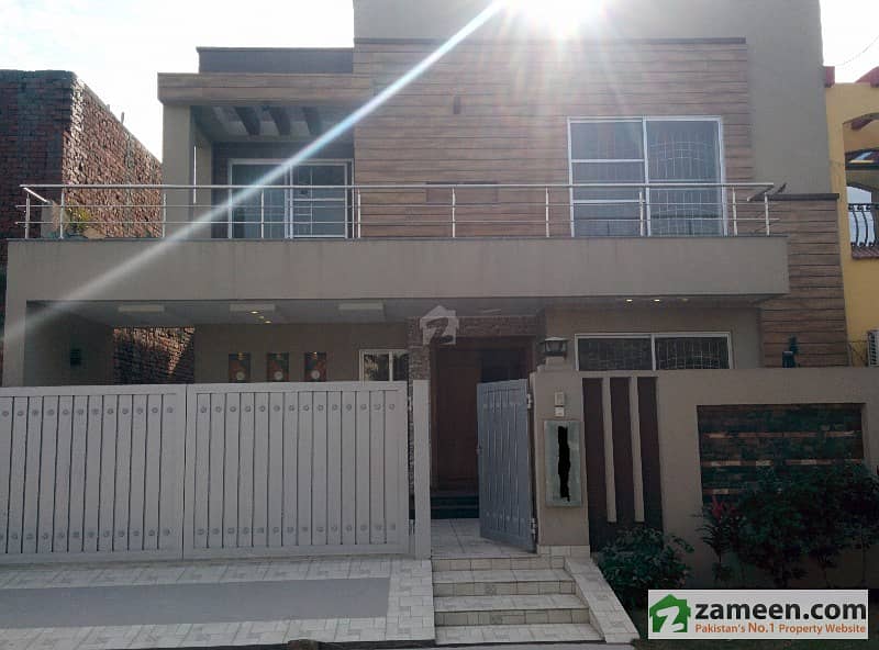 7 Marla Brand New Superb House Available In DHA Phase 6