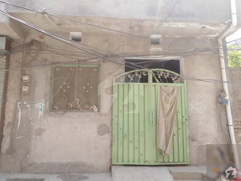 اعوان ٹاؤن لاہور میں 2 کمروں کا 2 مرلہ مکان 28 لاکھ میں برائے فروخت۔