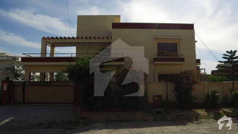60x90 Double Unit House For Sale In F-15 Islamabad