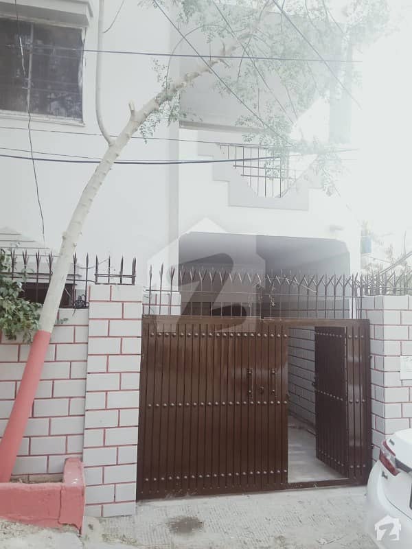 گلستانِِ جوہر ۔ بلاک 2 گلستانِ جوہر کراچی میں 4 کمروں کا 5 مرلہ مکان 1.6 کروڑ میں برائے فروخت۔