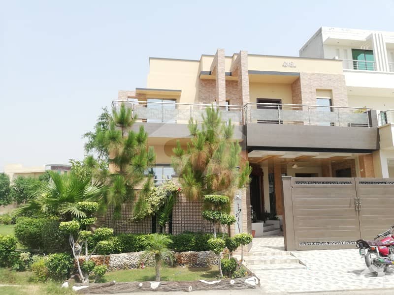 10 Marla Double Storey Luxury House Is Available For Rent