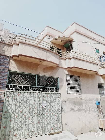 شاہ خاور ٹاؤن لاہور میں 4 کمروں کا 5 مرلہ مکان 35 ہزار میں کرایہ پر دستیاب ہے۔