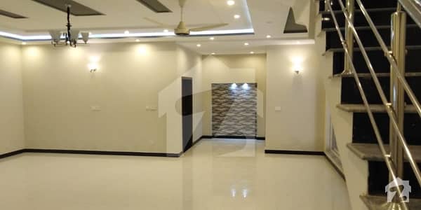 One Kanal Brand New Lower Portion With Basement For Rent