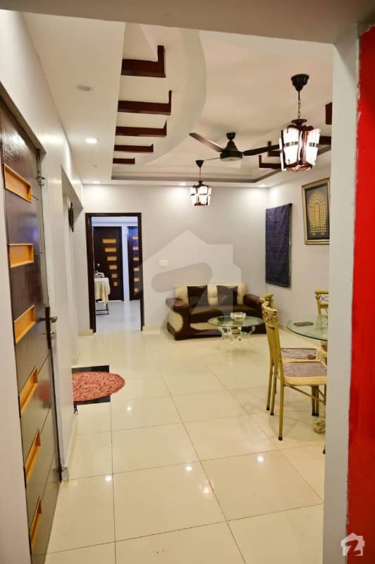 پارسی کالونی جمشید ٹاؤن کراچی میں 4 کمروں کا 10 مرلہ فلیٹ 2.6 کروڑ میں برائے فروخت۔