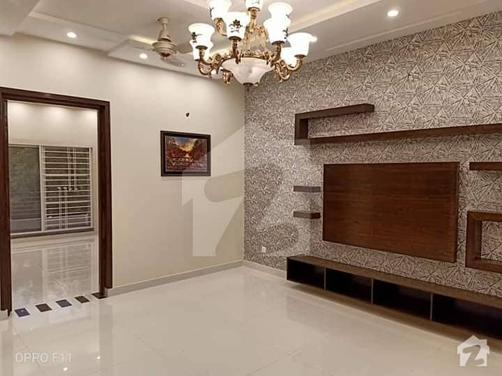 جوہر ٹاؤن لاہور میں 2 کمروں کا 5 مرلہ فلیٹ 30 ہزار میں کرایہ پر دستیاب ہے۔