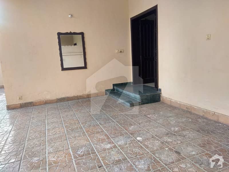 10 Marla Villa For Sale In Dha Phase 8