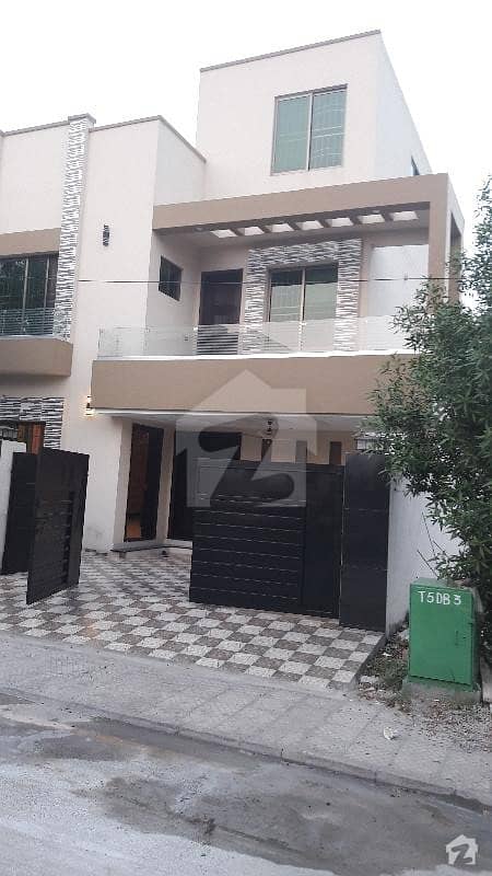 10 Marla New House Available For Sale In C Block Canal Garden Lahore