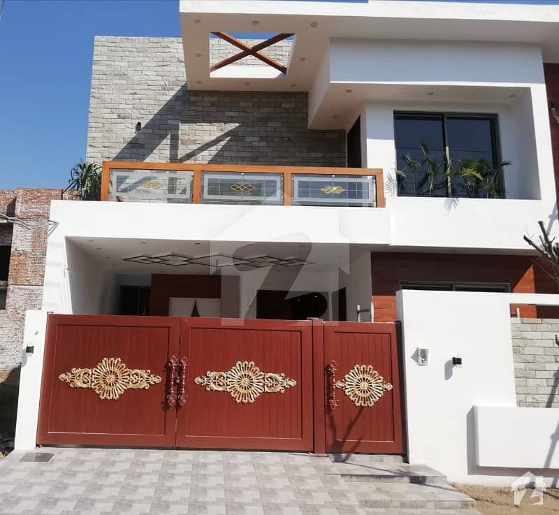 ایڈن ویلی فیصل آباد میں 4 کمروں کا 7 مرلہ مکان 2.1 کروڑ میں برائے فروخت۔
