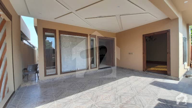 10 Marla House For Sale In F Block Of Architect Engineers Society Lahore