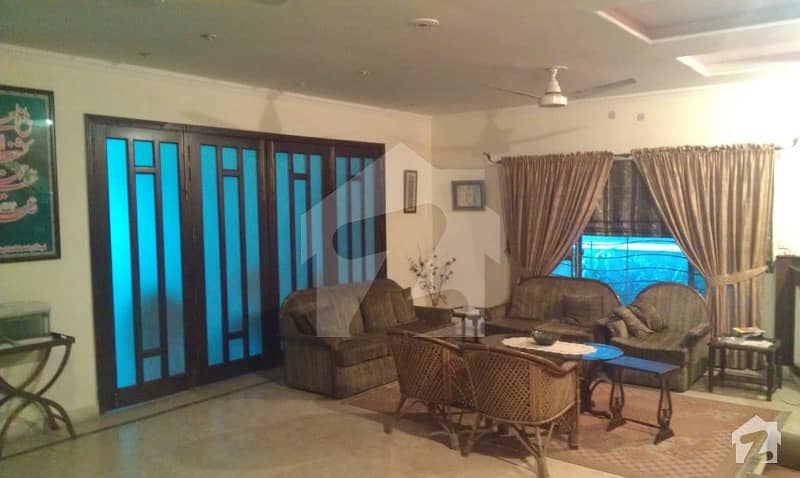 3 Bed Upper Portion For Rent In Westwood Society Near Thokar