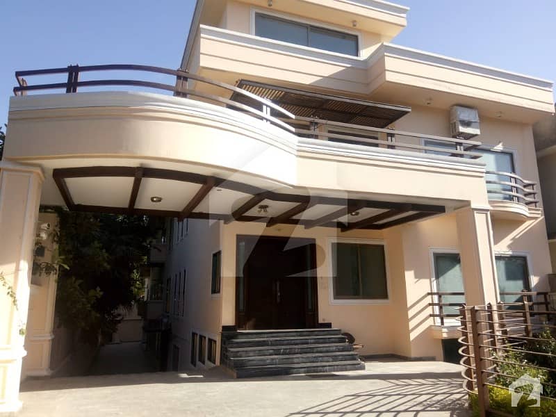 2 Kanal House Is For Sale In F-6/2 Islamabad