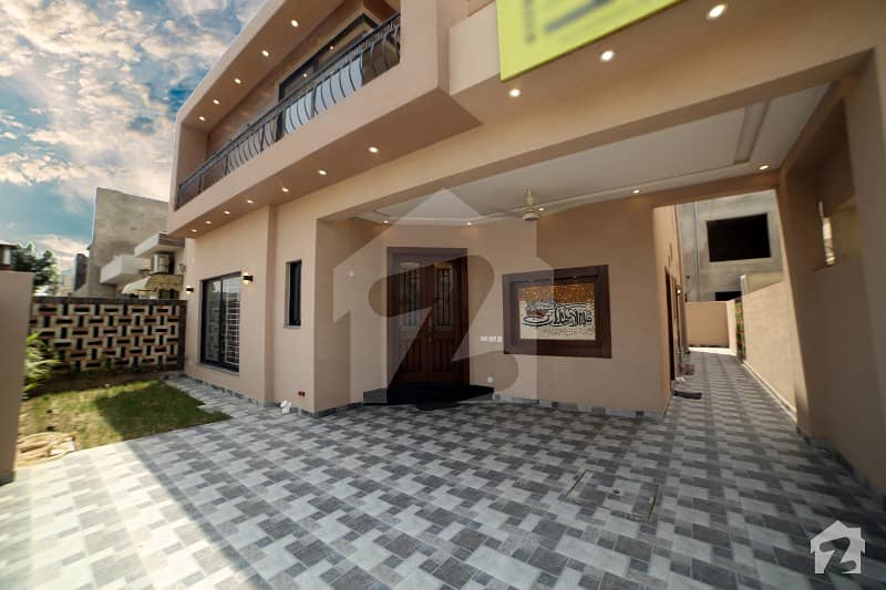 10 Marla Beautiful House Availabe For Sale In State Life Housing Phase 1