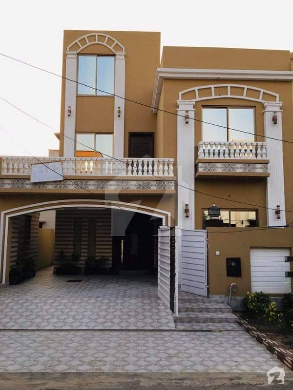 8 Marla Outstanding House With Modern  Premium Designed In Umar Block Bahria Town Sector B Lahore