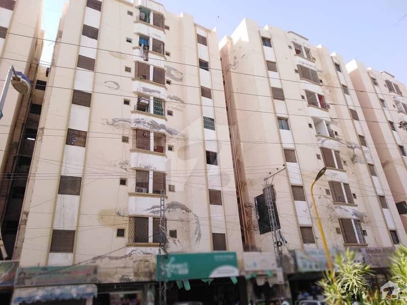 1st Floor Flat Available For Sale At Naseem Shopping Mall Qasimabad Hyderabad