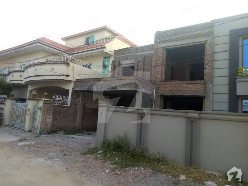 اڈیالہ روڈ راولپنڈی میں 5 کمروں کا 8 مرلہ مکان 80 لاکھ میں برائے فروخت۔