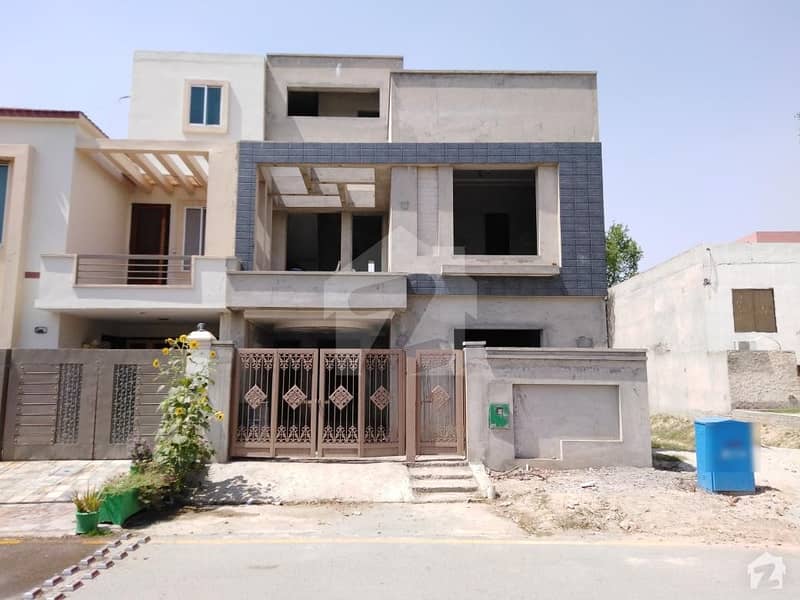 Double Storey Gray Stracture House Is Available For Sale