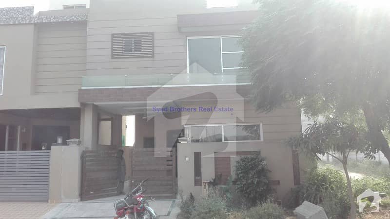 اسٹیٹ لائف ہاؤسنگ سوسائٹی لاہور میں 5 کمروں کا 1 کنال مکان 3.55 کروڑ میں برائے فروخت۔