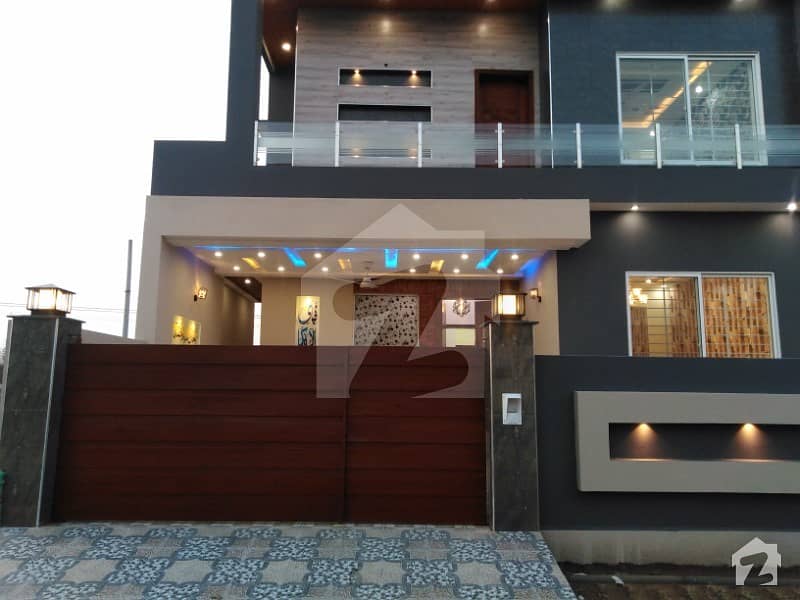 10 Marla House For Sale In M Block Of Wapda City Faisalabad